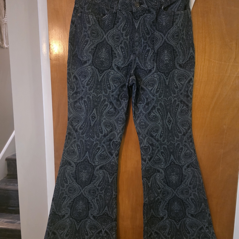 Wrangler Paisley Patterned Jeans in Dark Blue FIERCE FLARES